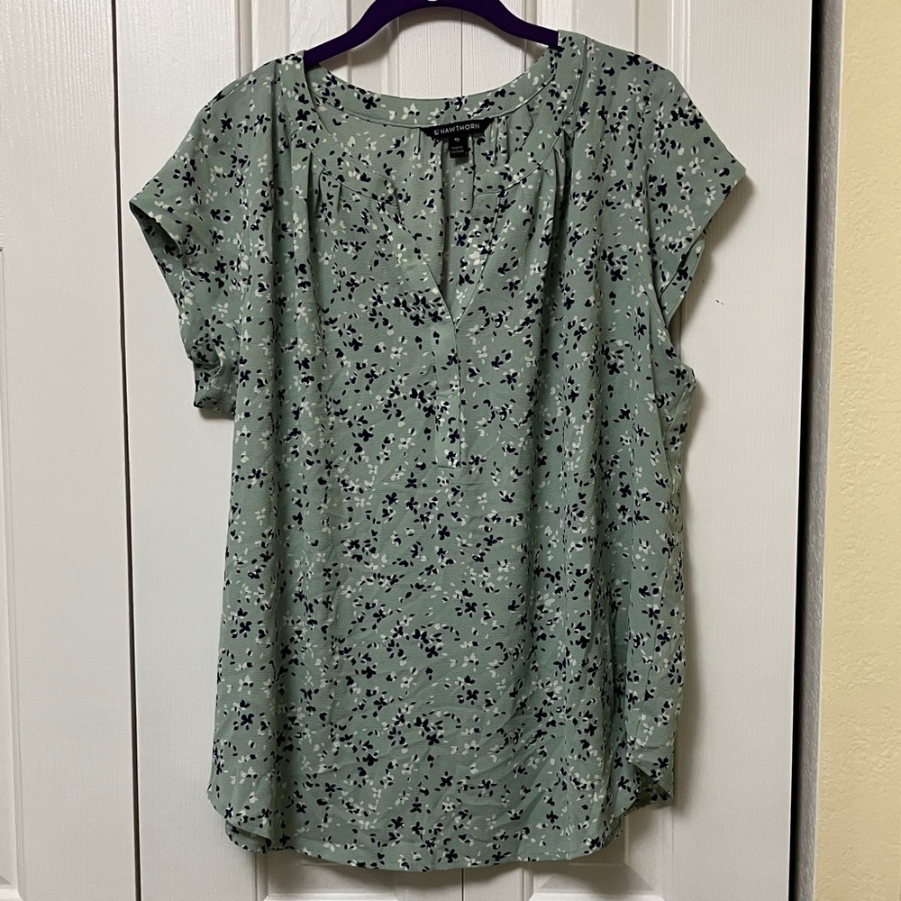 41 Hawthorn Green Floral Blouse